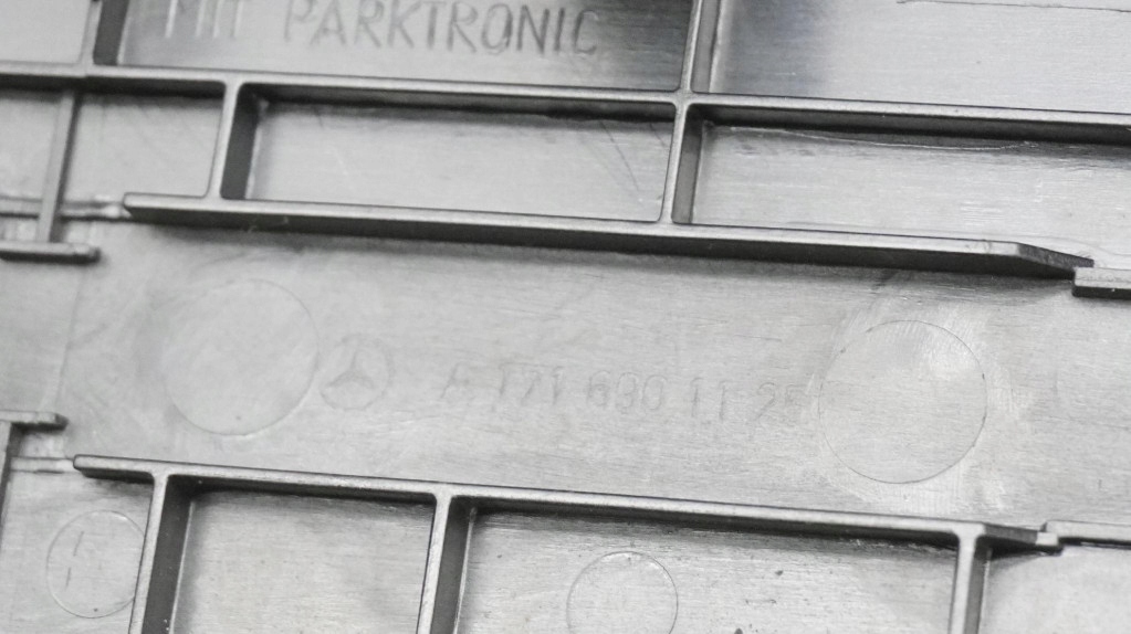 фото №9, Защита корпус подголовников накладка mercedes slk r171 a1716901125