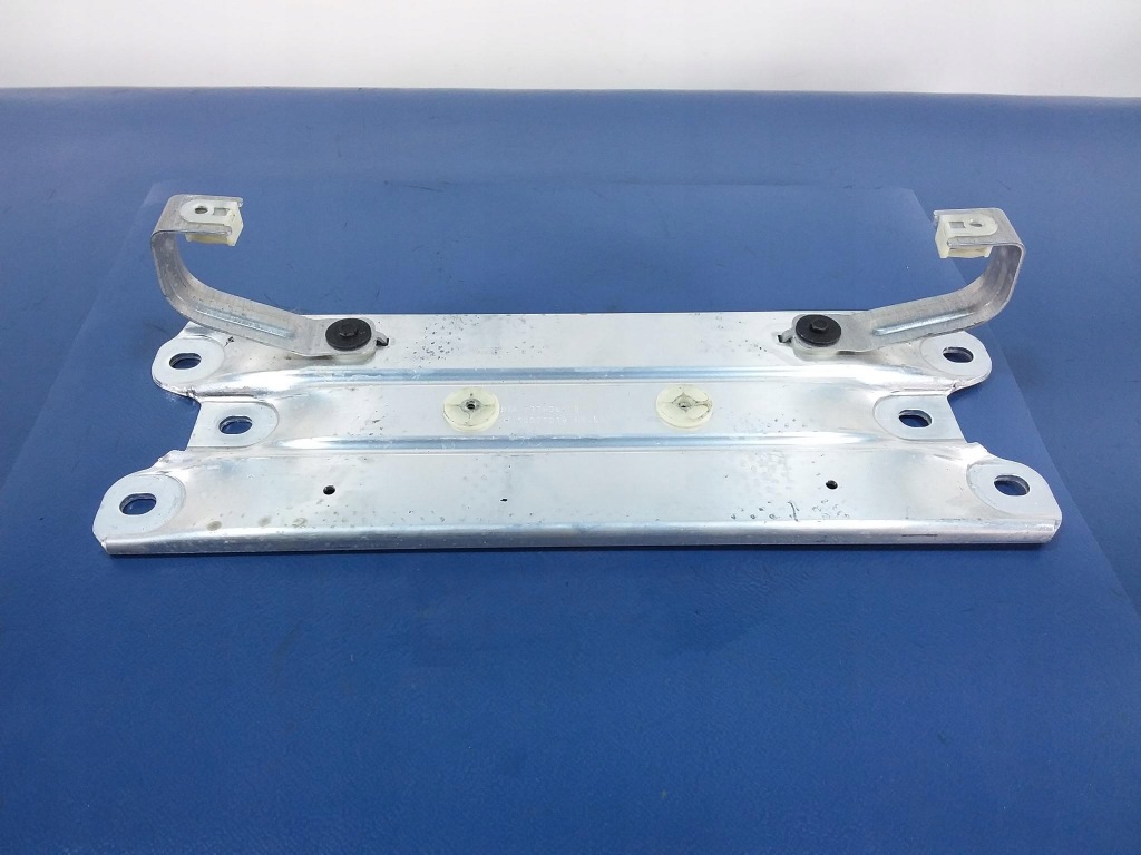 фото №1, Bmw x7 g07 g05 кронштейн пол задняя 7339964