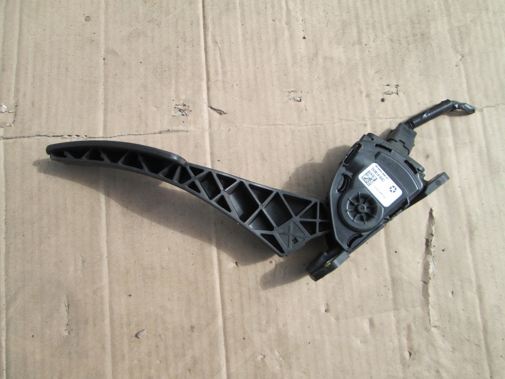 фото №11, Chrysler town country 11 педаль газу 05281225aa 3.6 dodge grand caravan