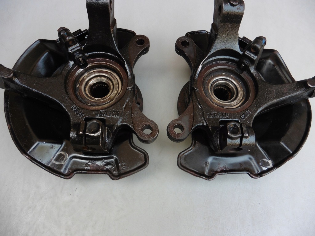 фото №3, Поворотный кулак ступица правая swift mk6 1,3i 2005 rok