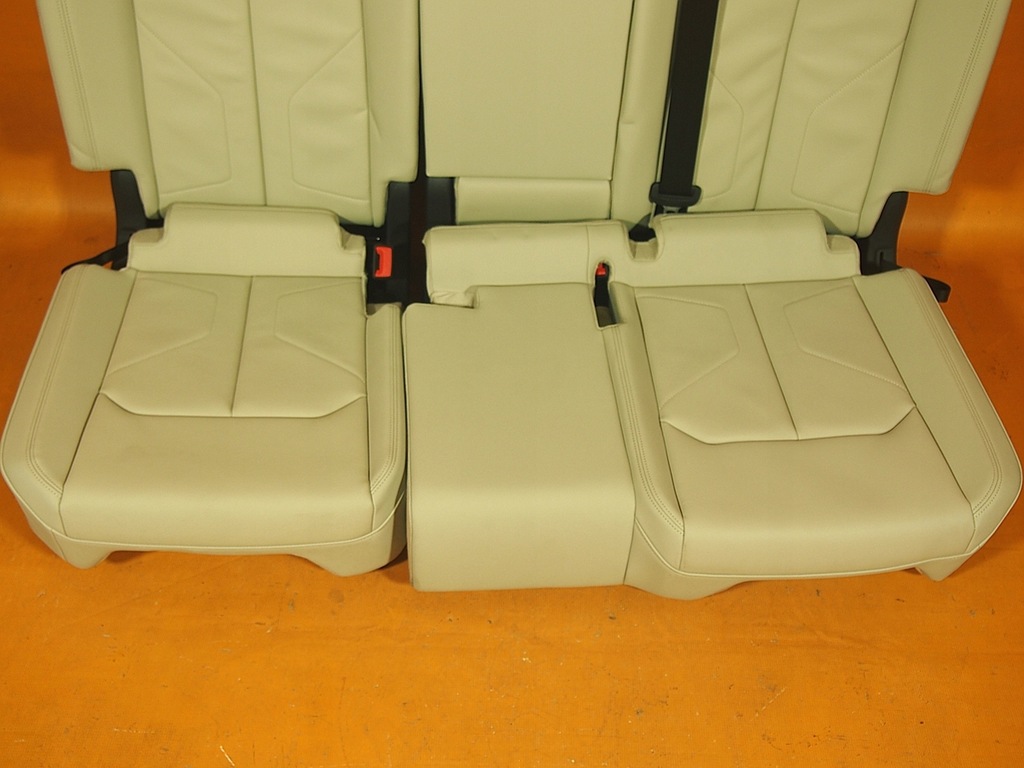 фото №11, Audi q3 83a 17km сиденья заднее сиденье кожа электрический