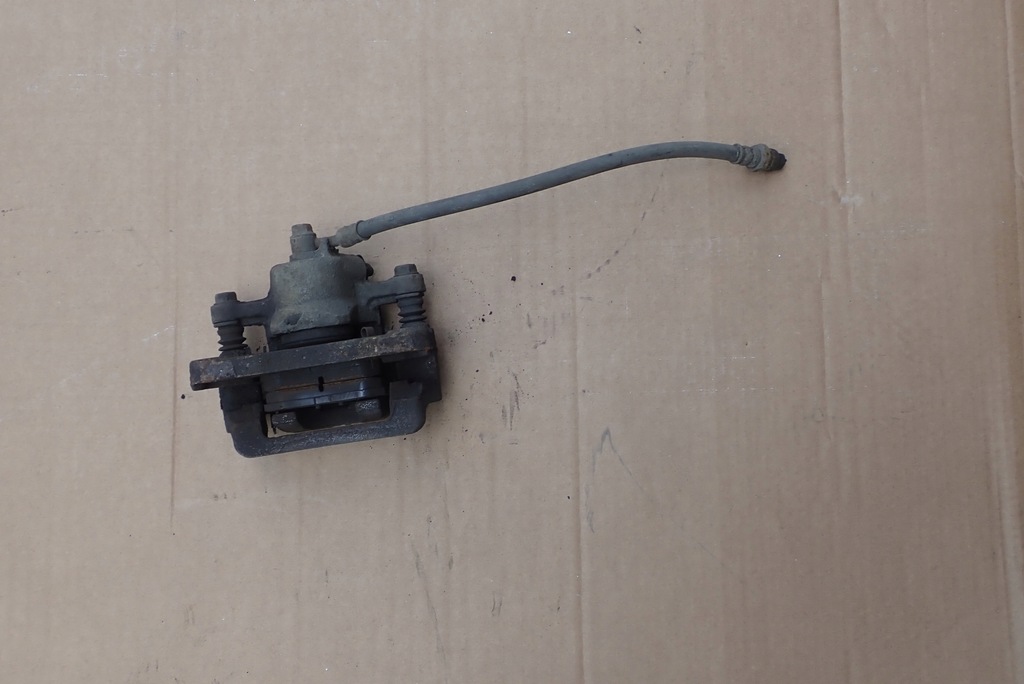 фото №5, Hyundai trajet супорт гальмівний задній правий