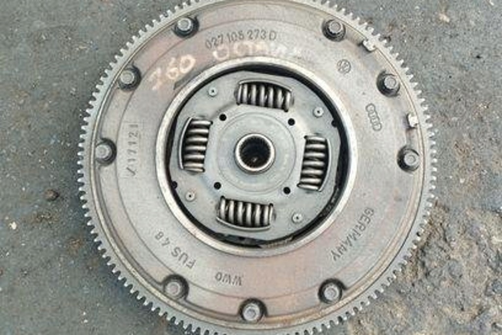 фото №7, Комплект зчеплення skoda octavia i combi 1u5 027105273d 1.6l бензиновий 75kw