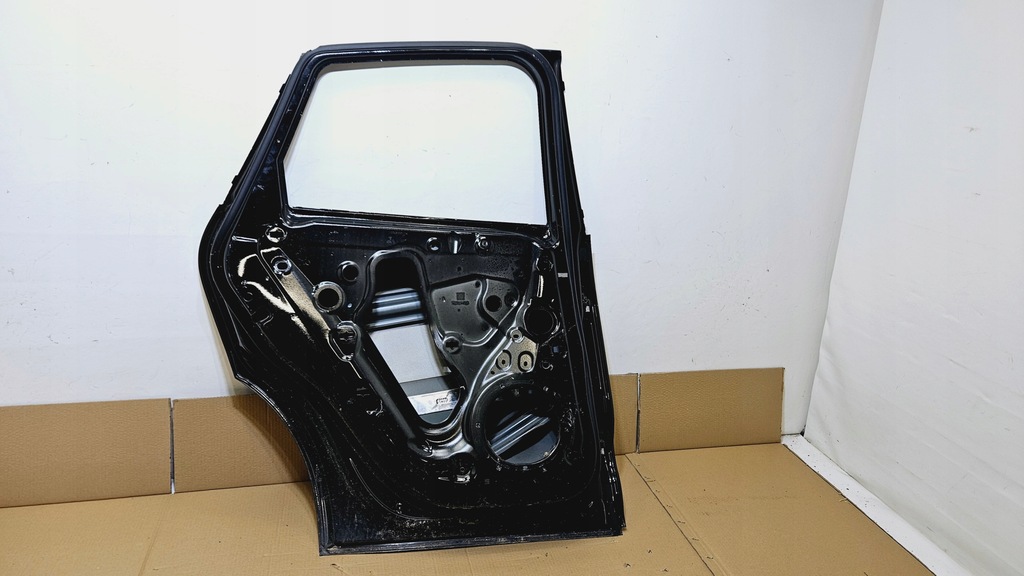 фото №12, Дверь задняя задние левая porsche macan 95b833311a