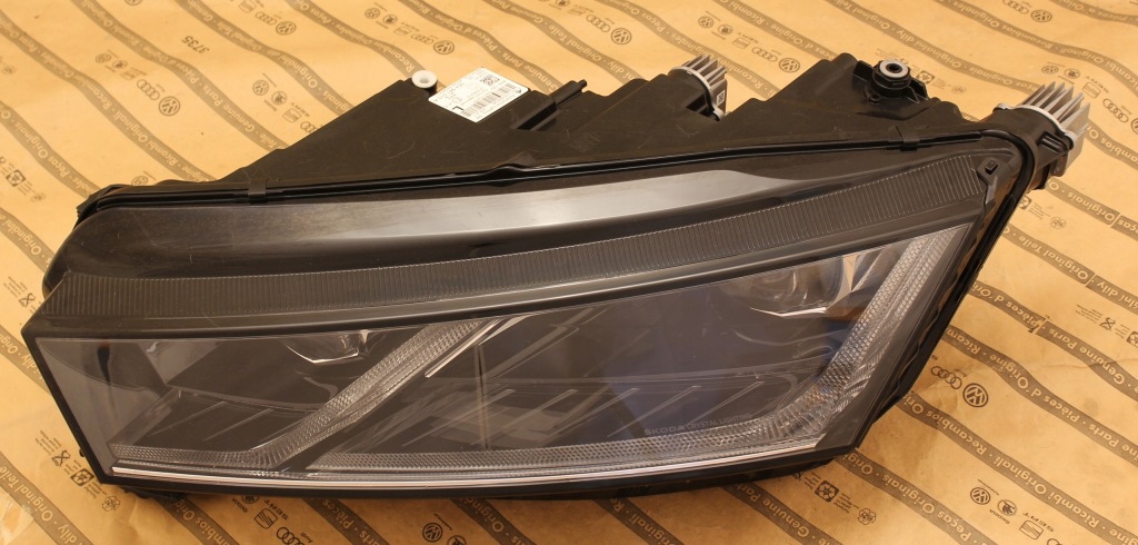 фото №1, Skoda octavia rs 4 iv 5e4 20+ лампа full led crystal