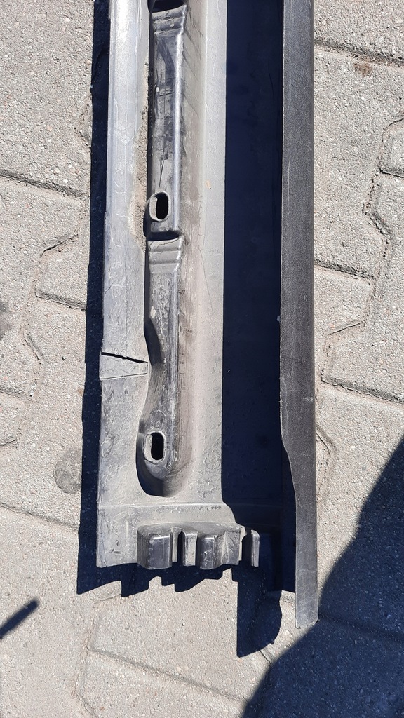 фото №8, Молдинг порог левая 30698370 volvo xc70 05-07r