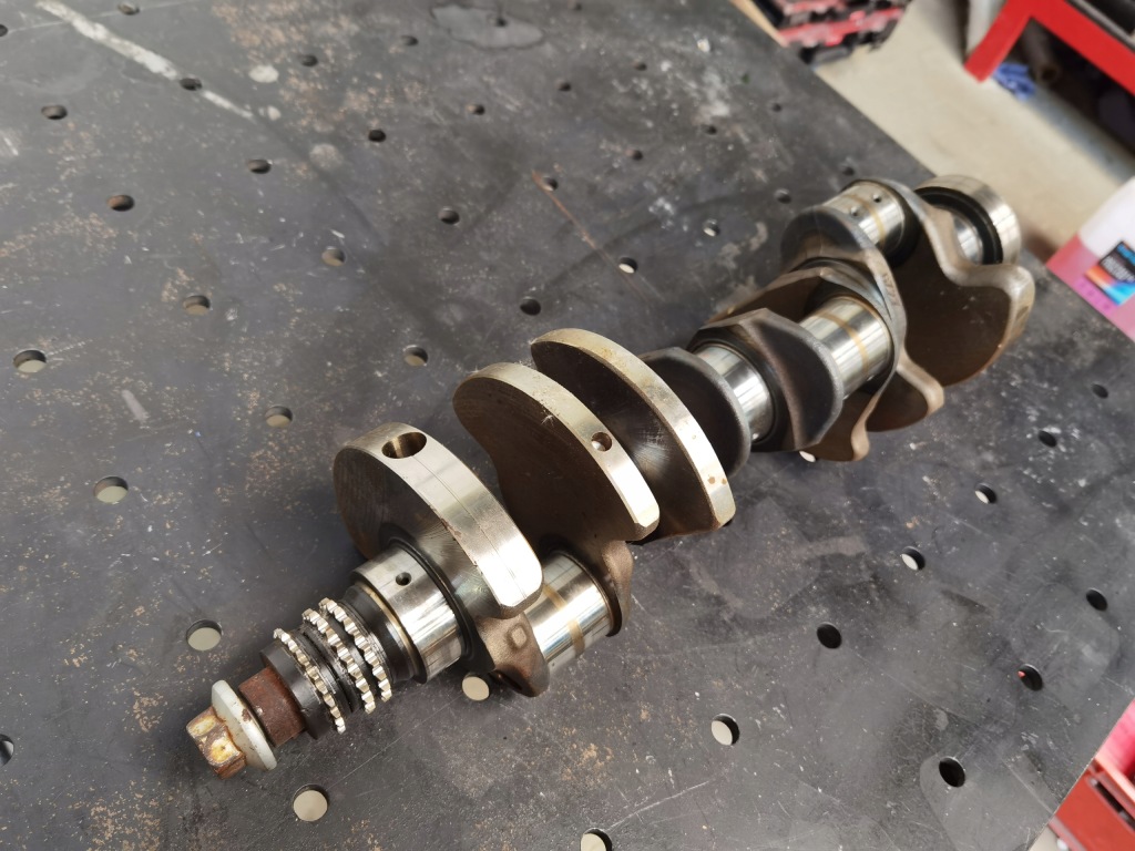 Mercedes w221 s klasa - wał коленчатый с вкладышами Недорого