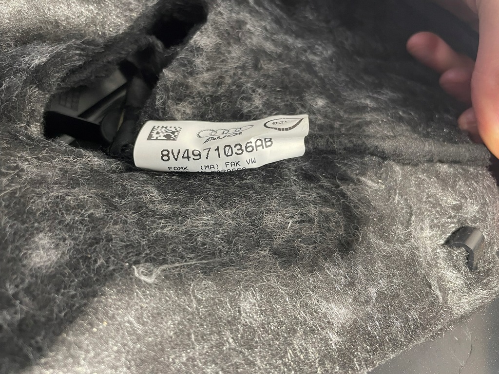 фото №11, Audi a3 s3 8v sedan обшивка двері правий перед bang&olufsen 8v4971036ab