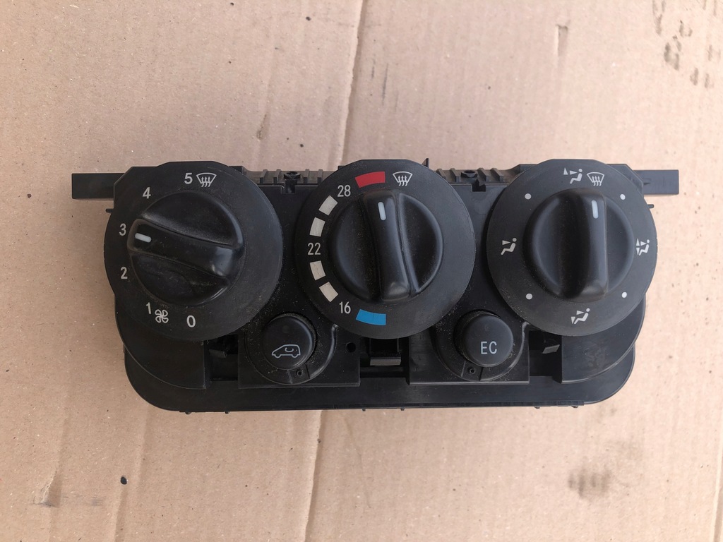 фото №1, Панель обдув кондиционера mercedes benz a klasa