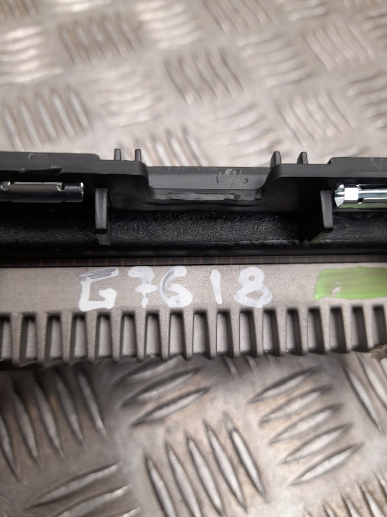 фото №5, Блок управления зарядка беспроводные mg zs ev 2022 21122500940