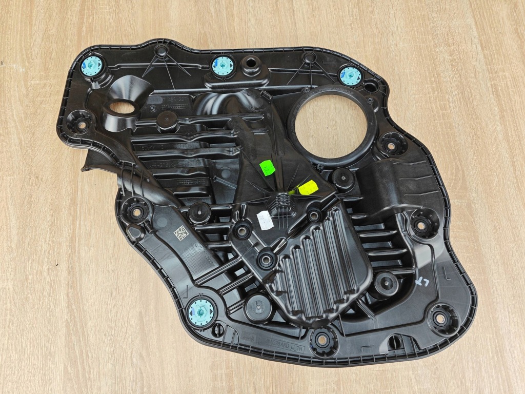 фото №1, Захист накладка двері лівий задня bmw g26 7499227 21km