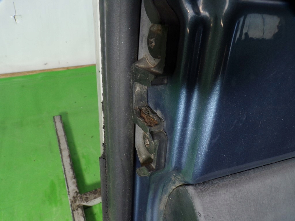 фото №5, Dacia logan двері правий задня задні багажника