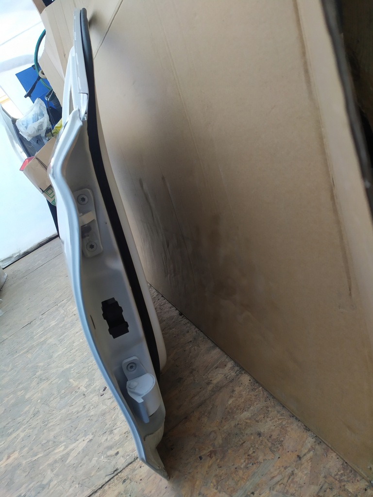 фото №10, Дверь правое передние mercedes c w205 a2057220210