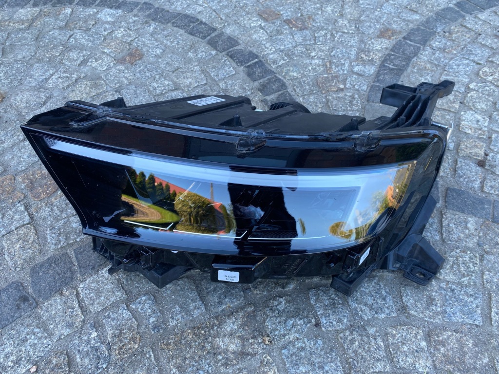 фото №1, Opel mokka b ii лампа левая перед full led 9834008280 оригинал