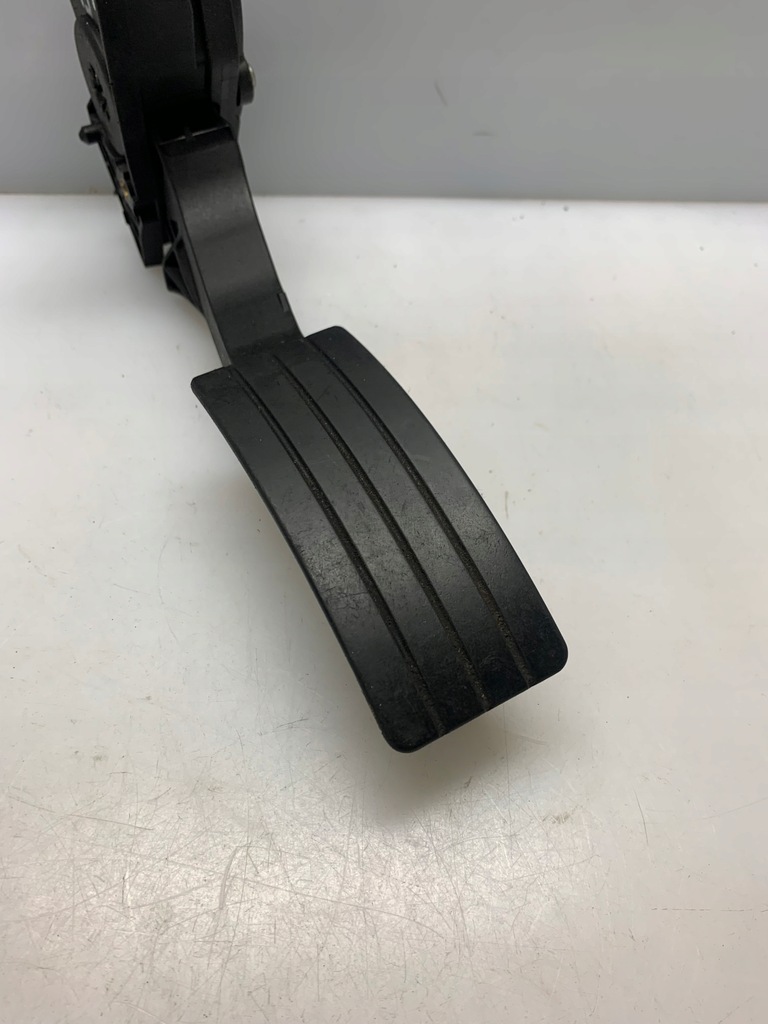 фото №2, Педаль a4532900800 smart