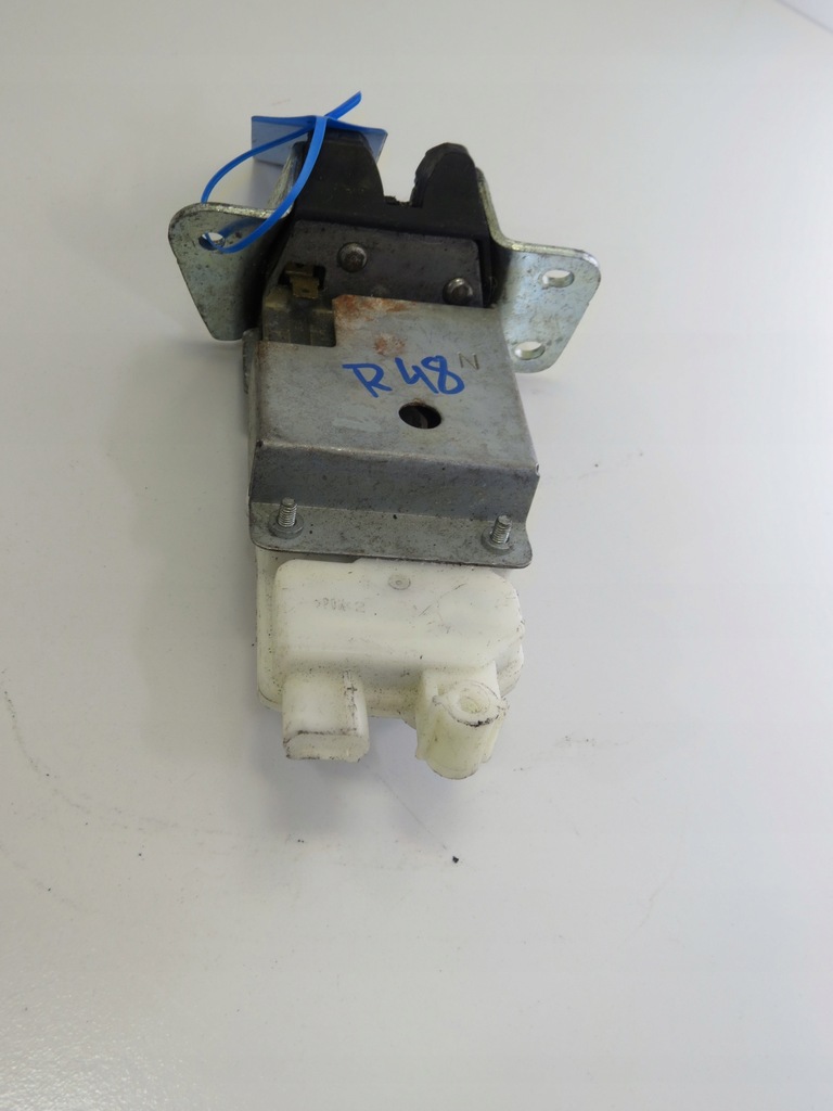 фото №8, Замок крышки задняя багажника mitsubishi grandis 03-11r