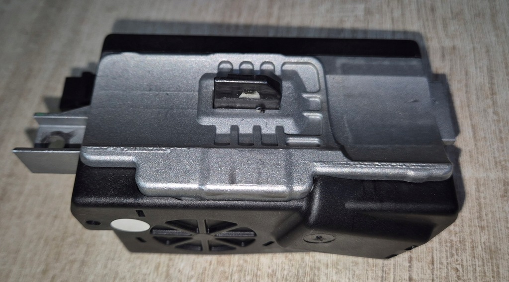 фото №5, Блокування засувка керма audi a4 b8 8k0905852d