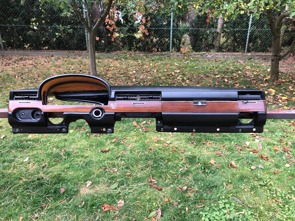 фото №1, Idealna панель приладів приладова консоль mercedes w116