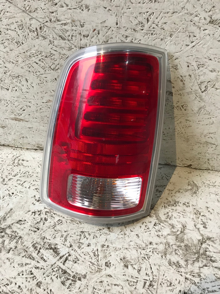 фото №1, Dodge ram лампа левый задняя задняя левая