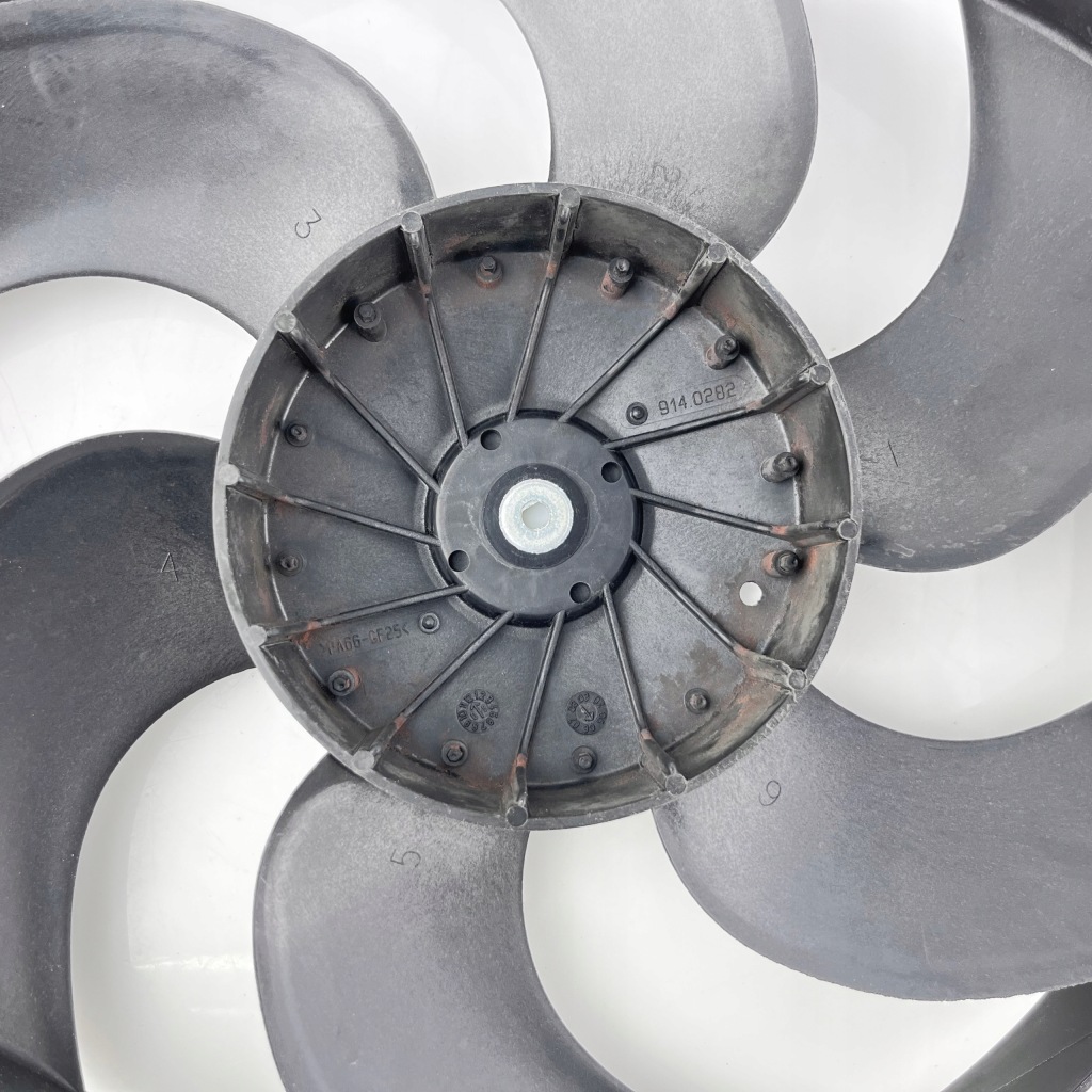 Вентилятор радіатора з корпус до smart fortwo 2 c451 9140282 Оригінал