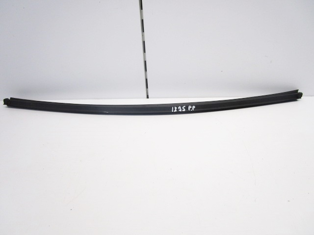 фото №1, Ix35 09r- прокладка внутренняя стекло перед правая