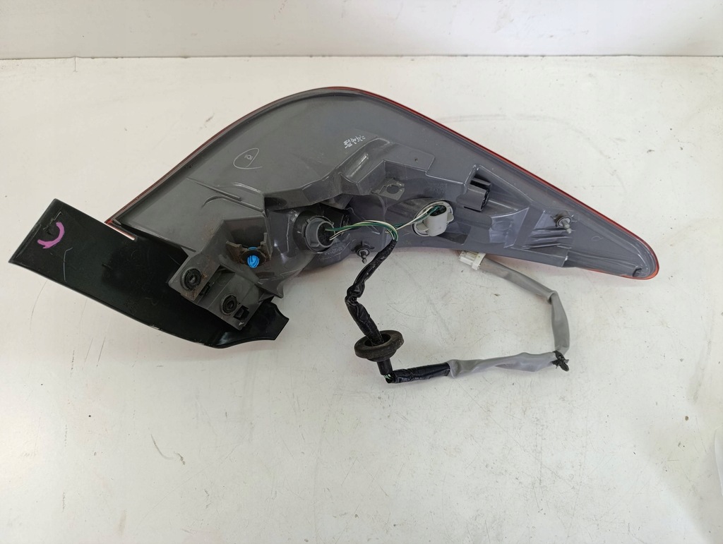 фото №7, Infiniti q50s лампа led задняя правая крыла sedan