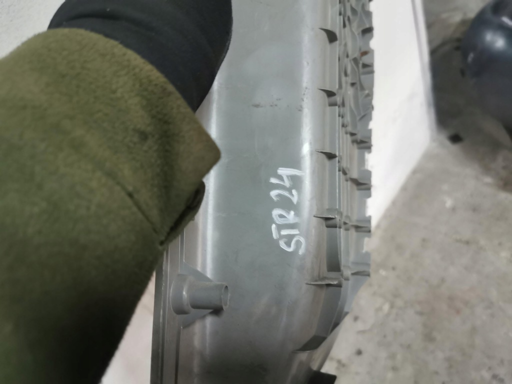 Подножка накладка порог правая  задний renault trafic 2 8200041182 с Разборки