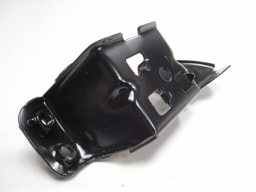 Кронштейн крила правий перед twingo i 7750423216 Київ