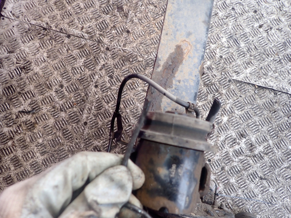 Suzuki splash agila b 08-12 oś задняя балка задний  тормозные барабаны abs Недорого