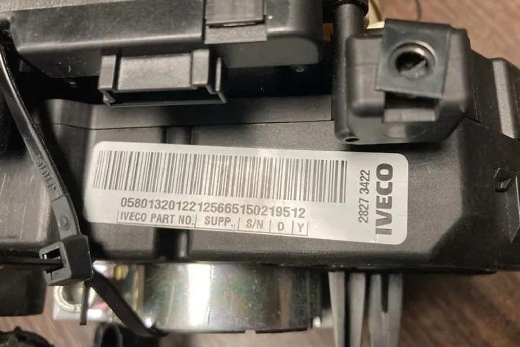 фото №8, Переключатели iveco daily iv flatbed 05801320122 2.29l дизель 93kw 2012