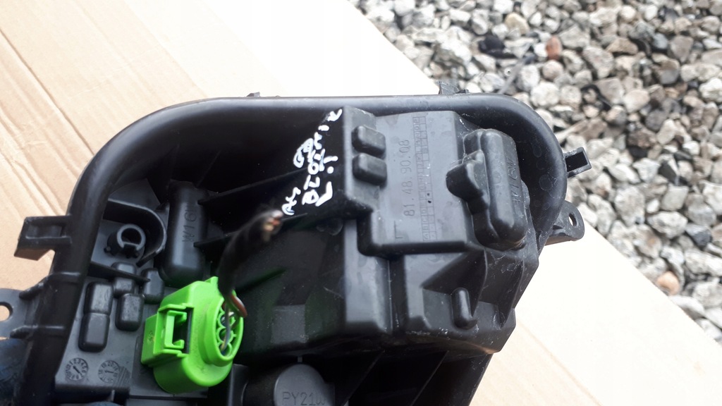 фото №6, A4 b9 kombi вкладиш лампи лівий задня задній w крила