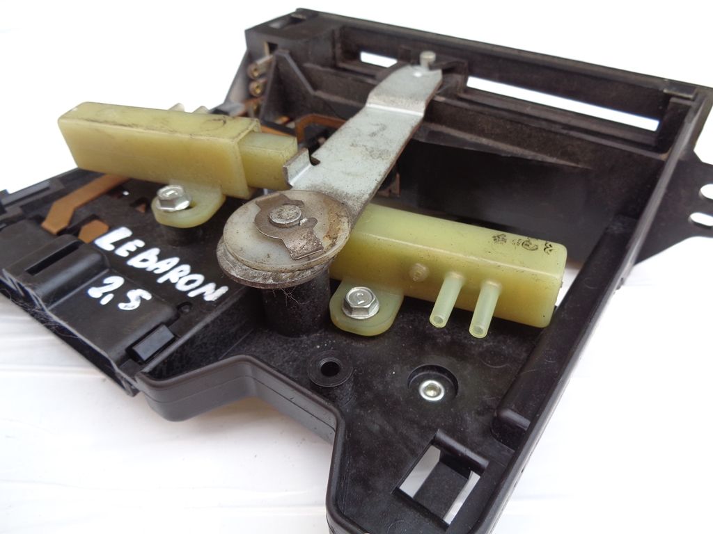 фото №7, Chrysler le baron 2,5 панель управление вентиляция