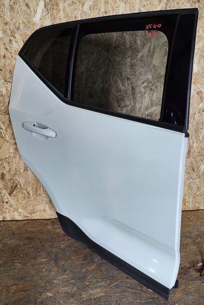 фото №6, Двері праве задні правий задня volvo xc40 2019 rok