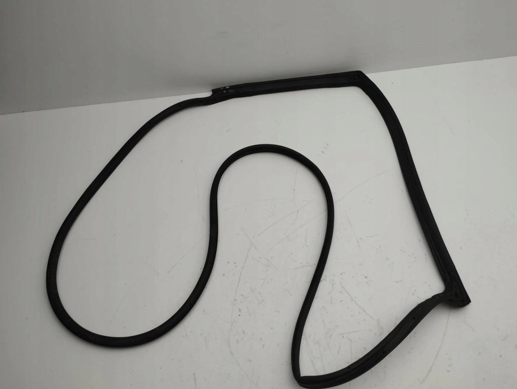 фото №1, Suzuki vitara ly 2019 права сторона ущільнювачі