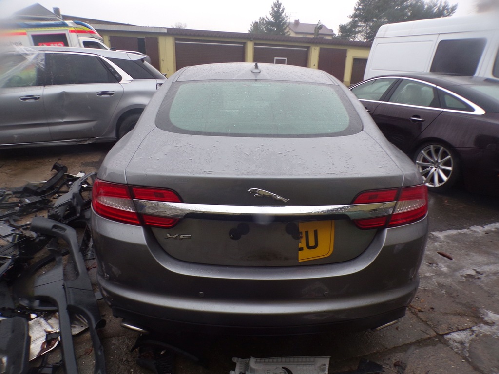 фото №6, Двері лівий задня jaguar xf lift sedan лак: ljz