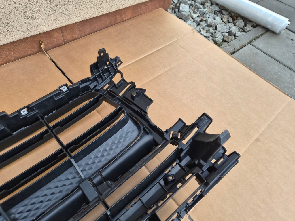 Решётка бампера передний porsche macan 95b ii lift оригинал хороший состояние с Разборки