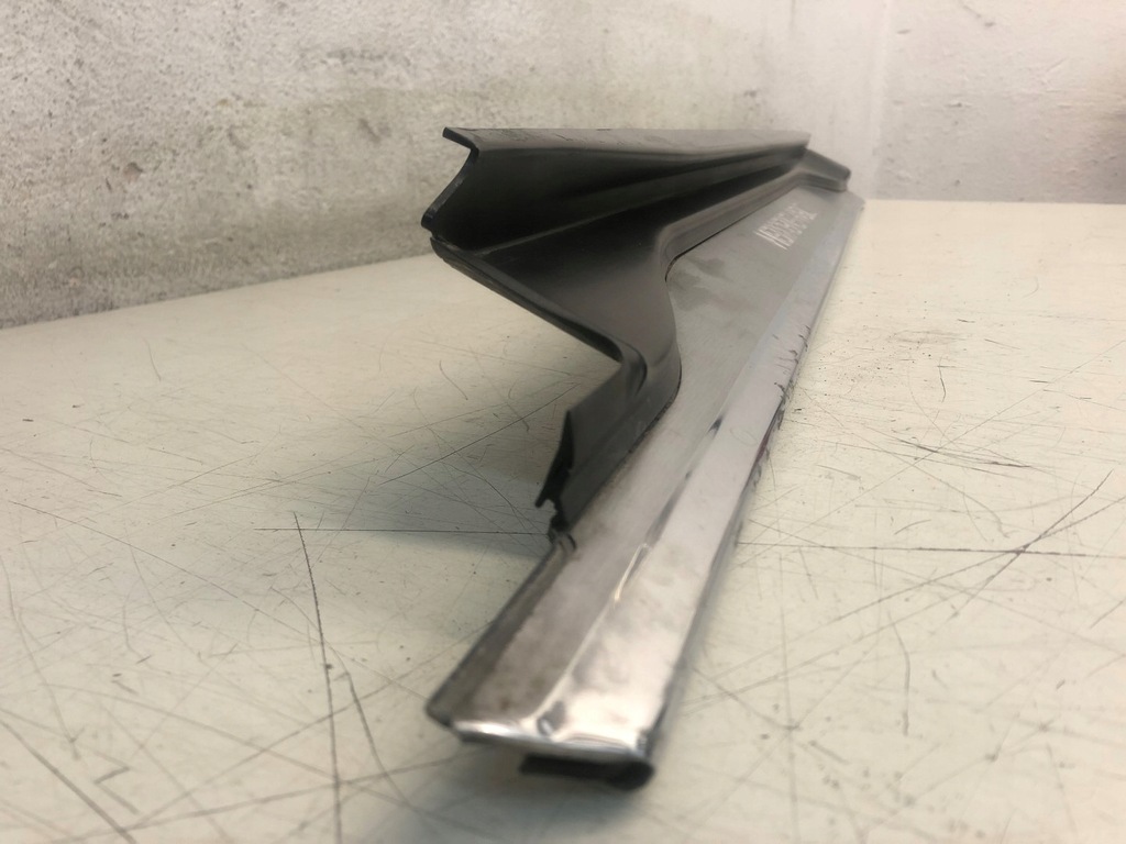 фото №2, Молдинг порог 1296800335 правая mercedes r129 sl a245