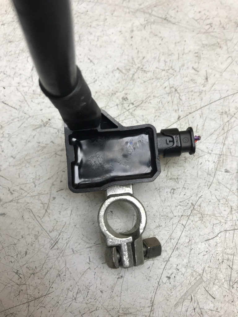 фото №4, Клемма минусовая audi a4 b8 a5