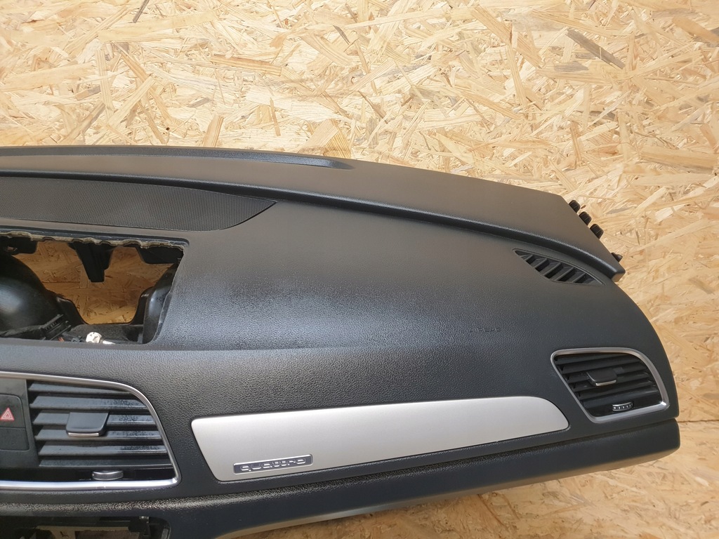 фото №10, Audi q3 8u панель приладів подушки безпеки ремені оригінал