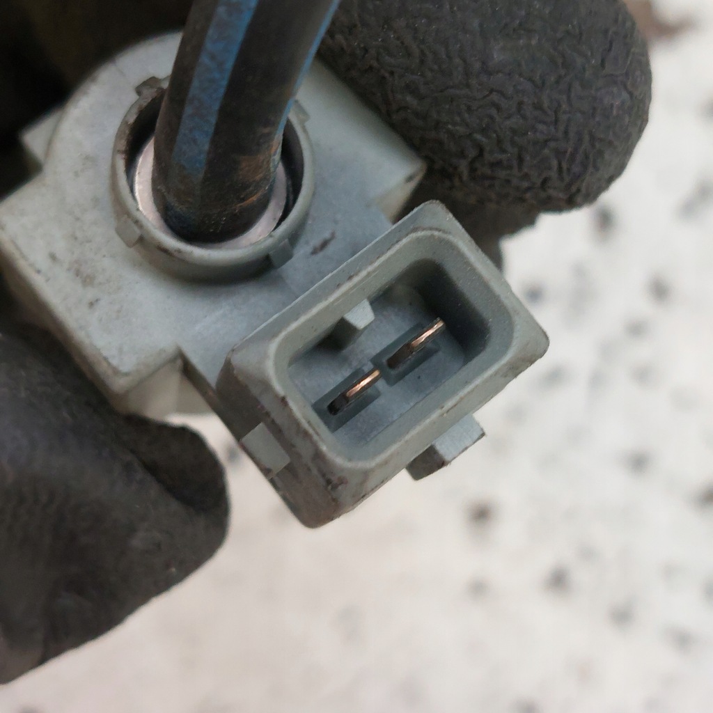 фото №8, Bmw 7 e65 електроклапан вакууму pierburg 7516375 7516376