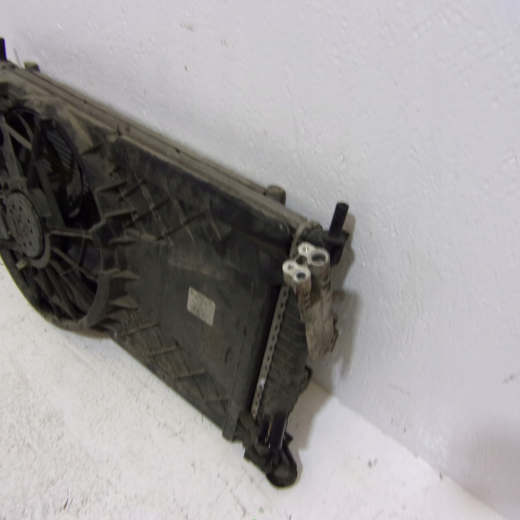 Комплект  радиатор с вентилятор mazda 3 3m5h-8c607-xa 1.6 ditd с Разборки