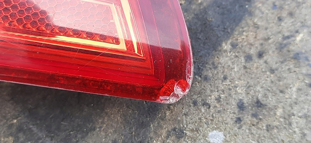 фото №7, Лампа правий задня peugeot rcz ym40701180