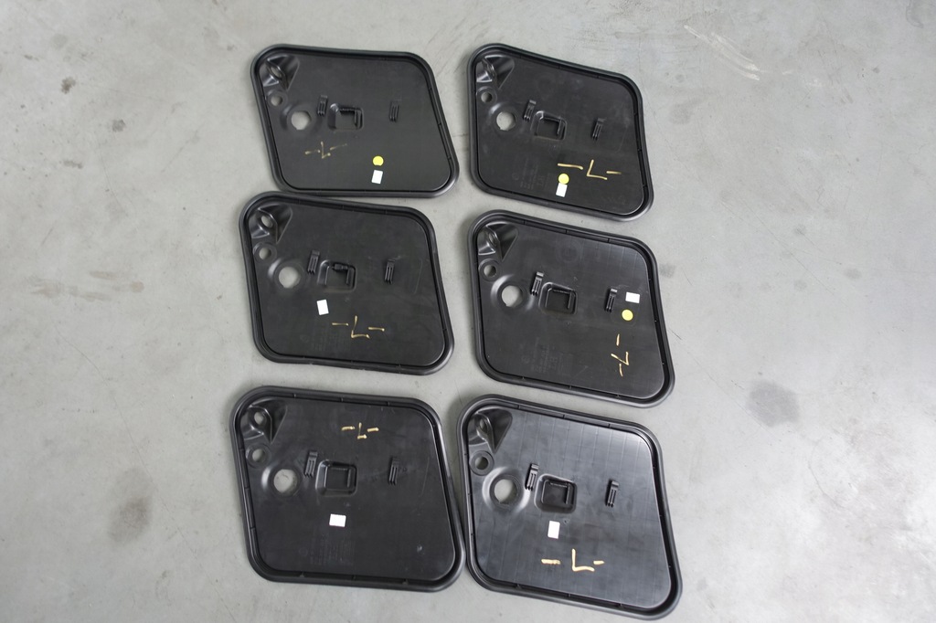 фото №1, Vw beetle 5c заглушка дверь левая