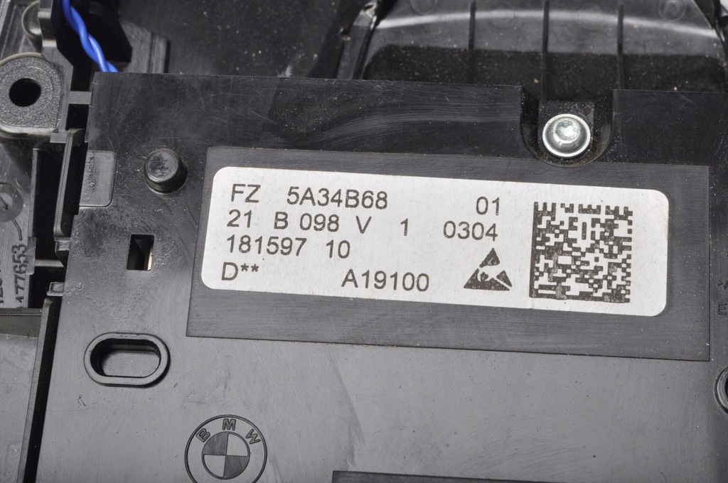 фото №6, Bmw f40 освещение лампа кабины салона 21r