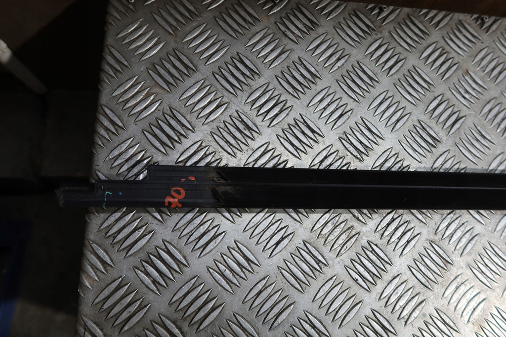 фото №6, Молдинг уплотнитель левый задняя bmw x3 g01