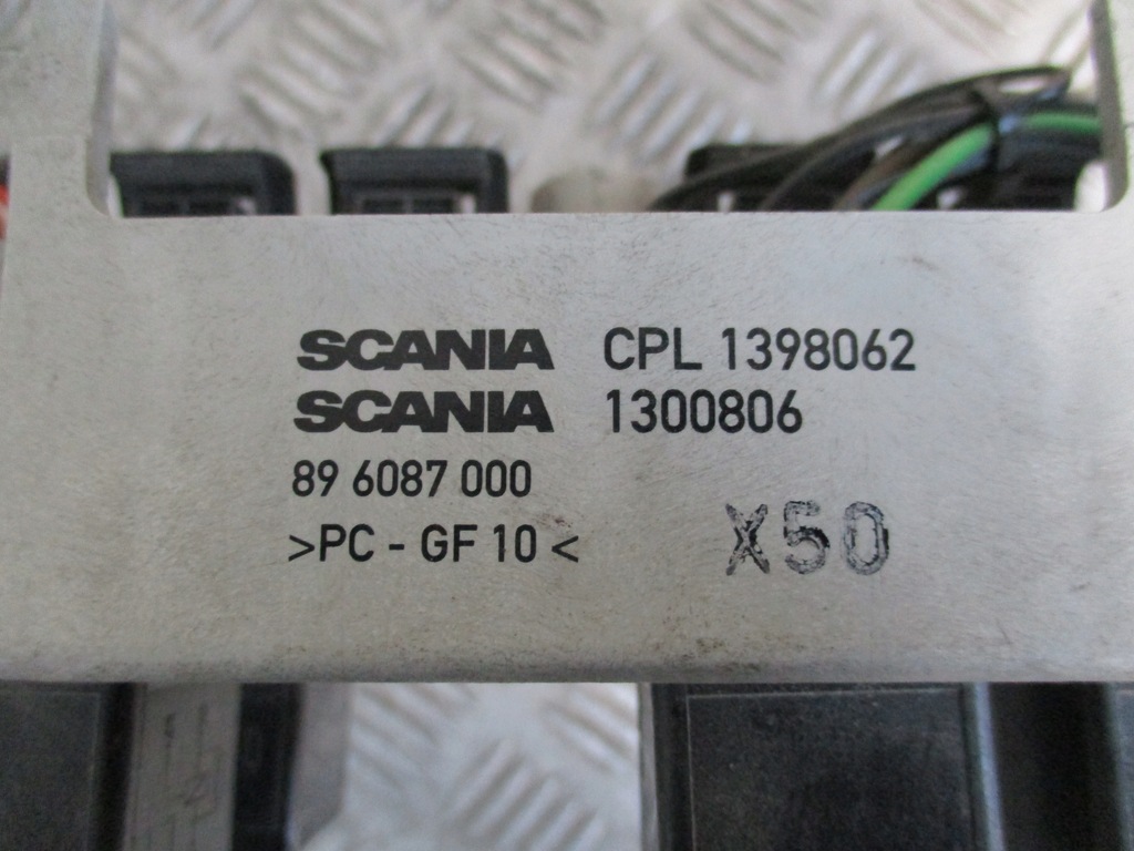 фото №6, Коробка запобіжників 1300806 scania 4 r 94-04 r.