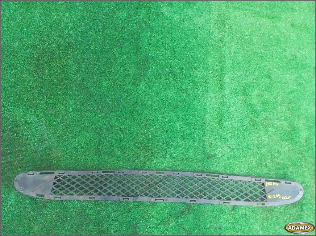 фото №6, Mercedes w203 c-klasa 2002 решётка бампера перед