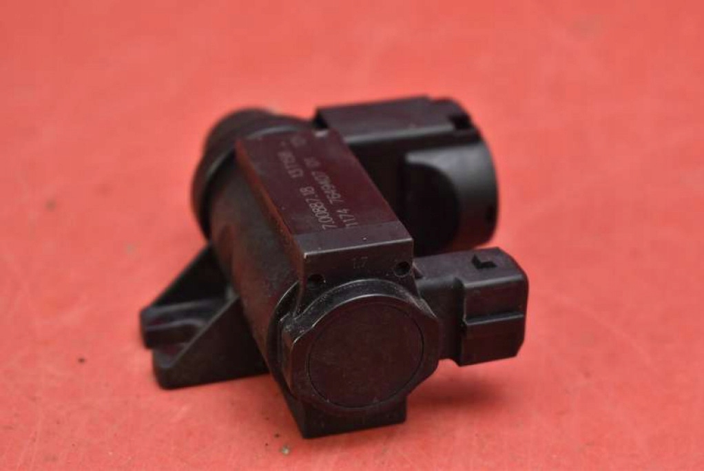 фото №5, Клапан вакуумa 7649407 bmw x1 e84 3.0i 305 km 12-15