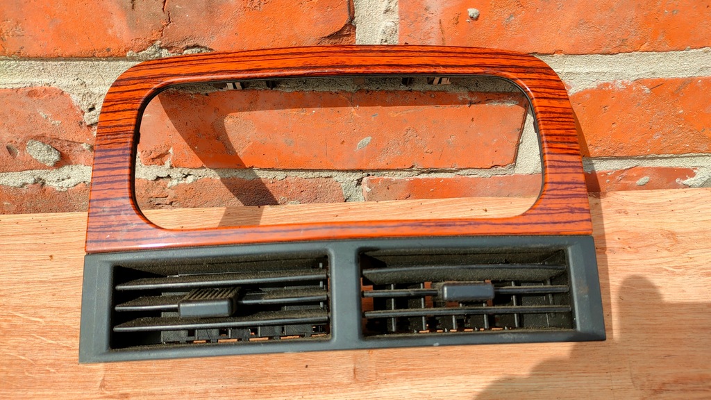 фото №1, Jeep grand cherokee wj 99-04 рамка радио drewno