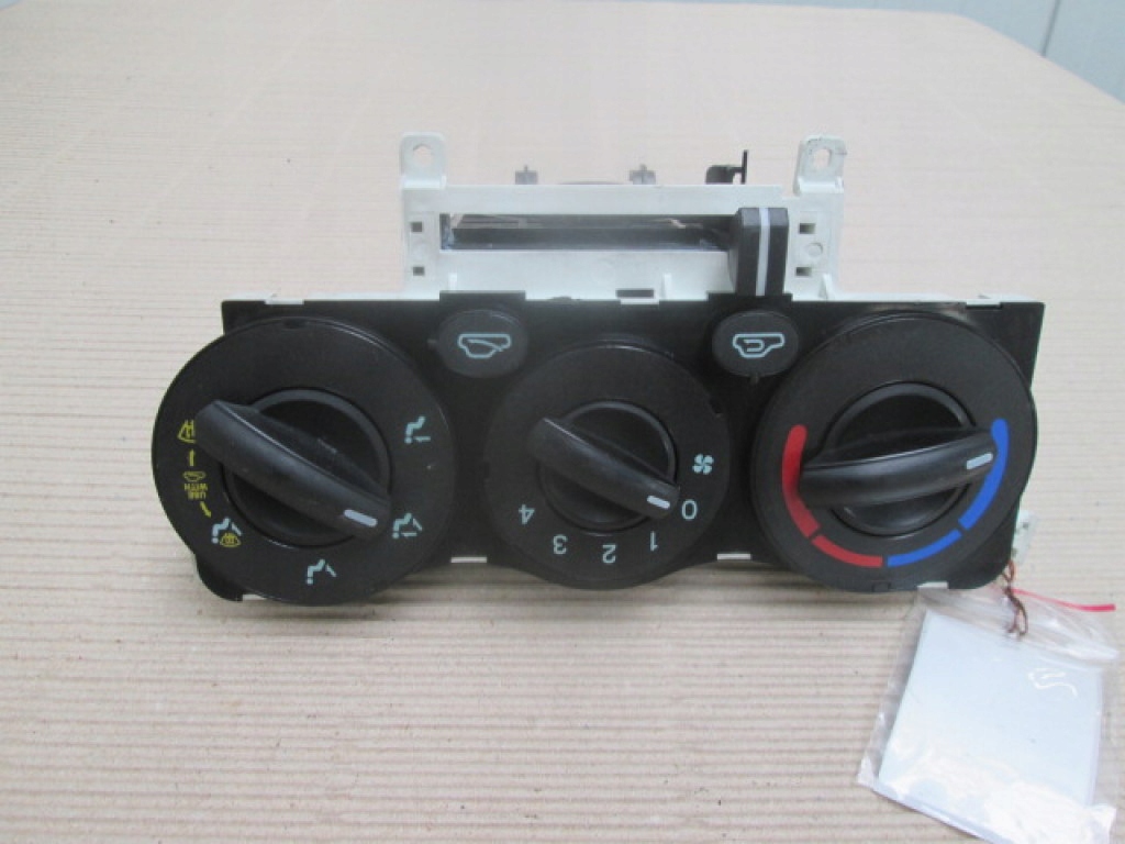 фото №1, Getz 02-05r панель обдув отопителя